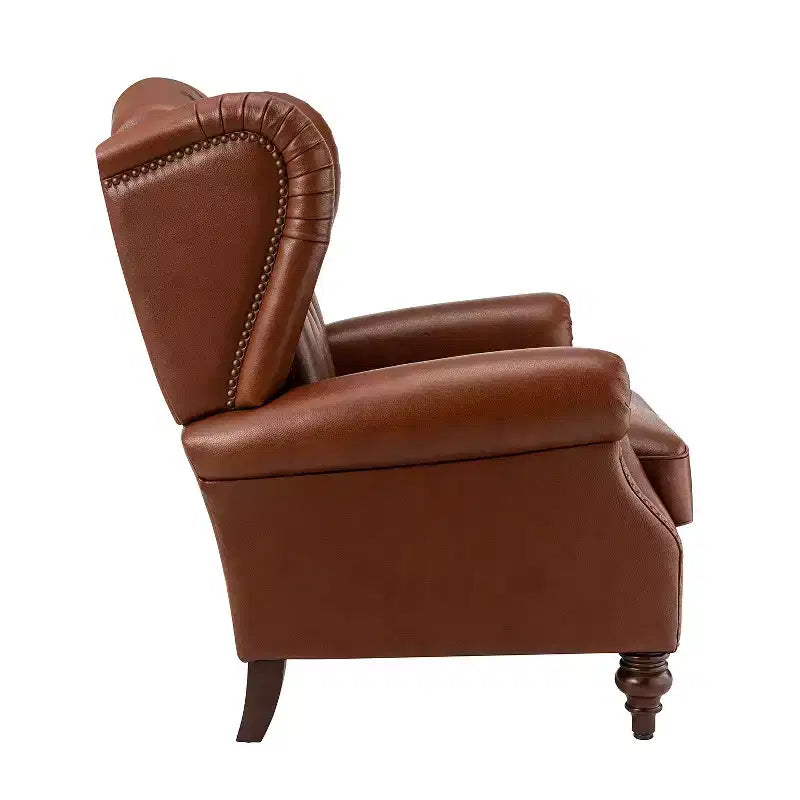 Fauteuil club en cuir véritable de 33 po – Dossier touffeté, garniture cloutée et pieds fuselés en bois