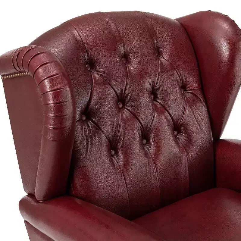 Fauteuil club en cuir véritable de 33 po – Dossier touffeté, garniture cloutée et pieds fuselés en bois