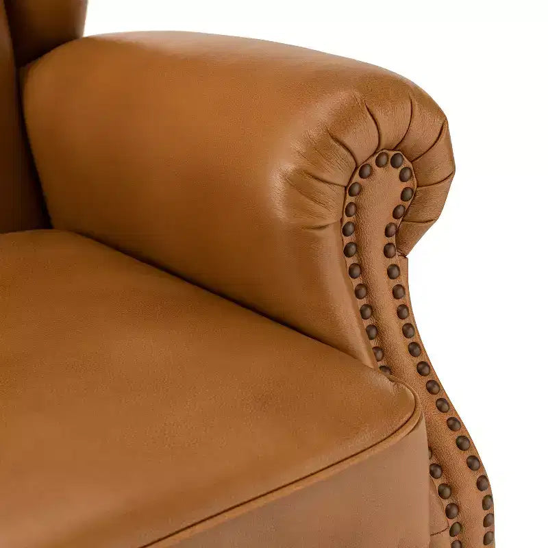 Fauteuil club en cuir véritable de 33 po – Dossier touffeté, garniture cloutée et pieds fuselés en bois